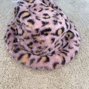 Leopard Print Faux Fur Bucket Hat